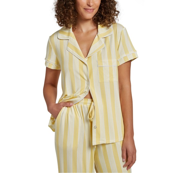 LOFT Notch Ladies Collar Capri Sleep Set - Picture 3 of 5